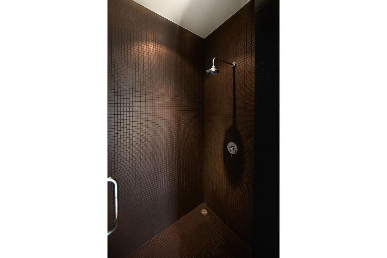 Hanga| 3 Bedroom Private Pool | Onyx By Tropiclook | Naiharn Villa *