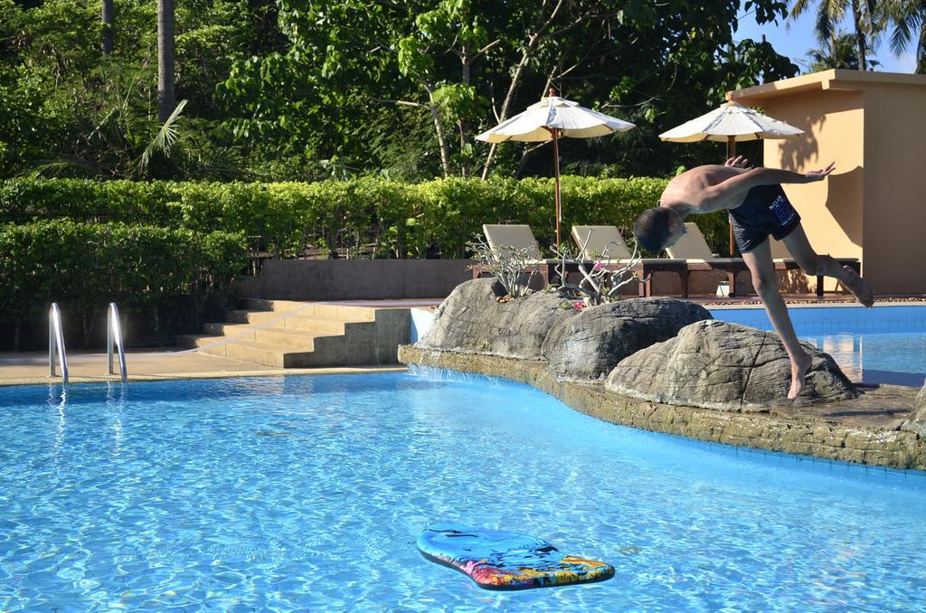 Phuket Siray Hut Resort