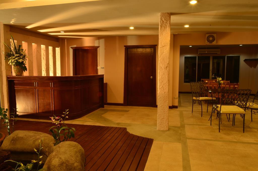 Resort Phuket Siray Hut Ratsada