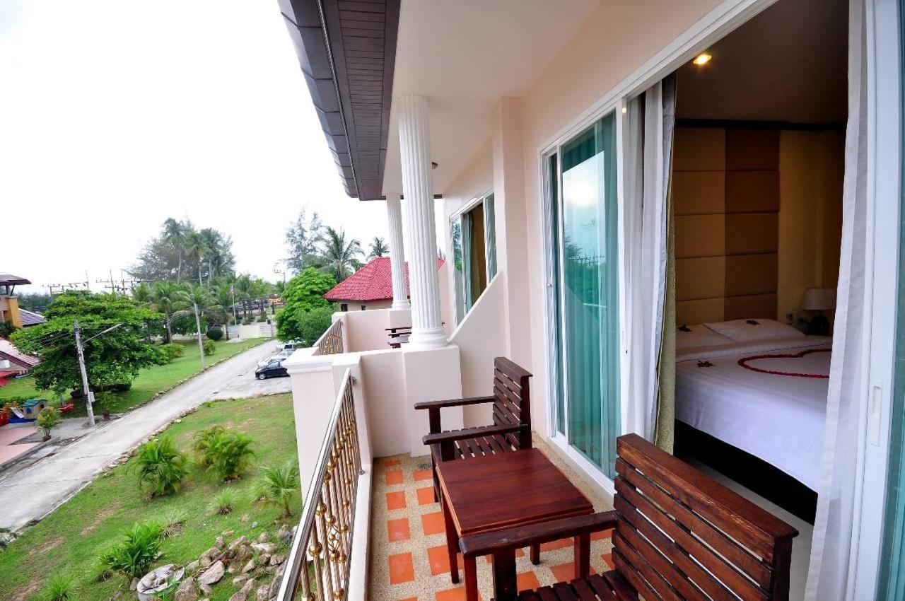 Guest house The Mareeya Place 2*