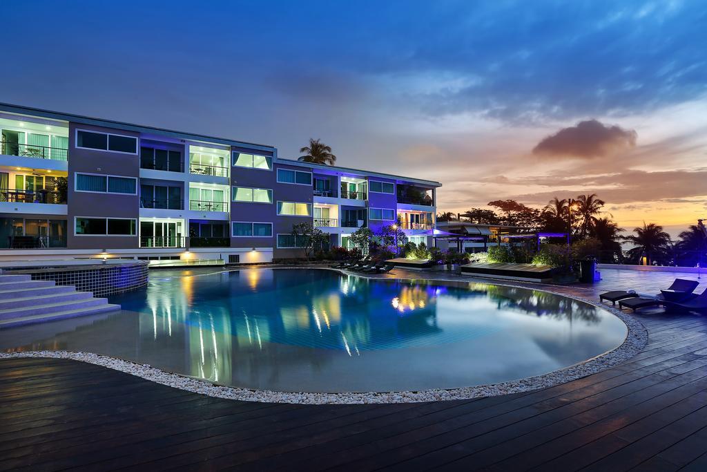 Karon Butterfly * Phuket