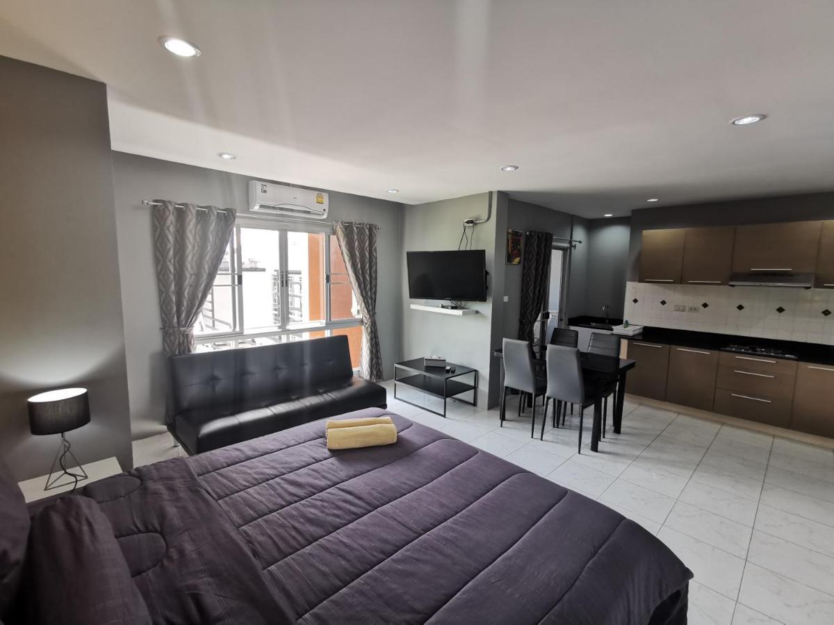 Studio Apartment Karon