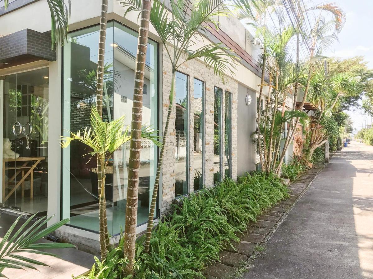 Hotel Cafe'@luv22 Phuket