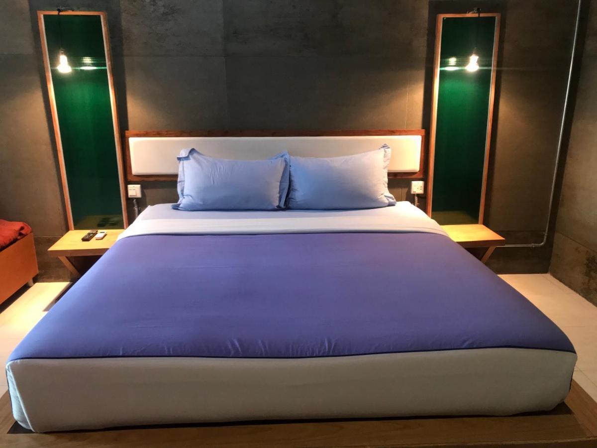 Hotel Cafe'@luv22 Phuket