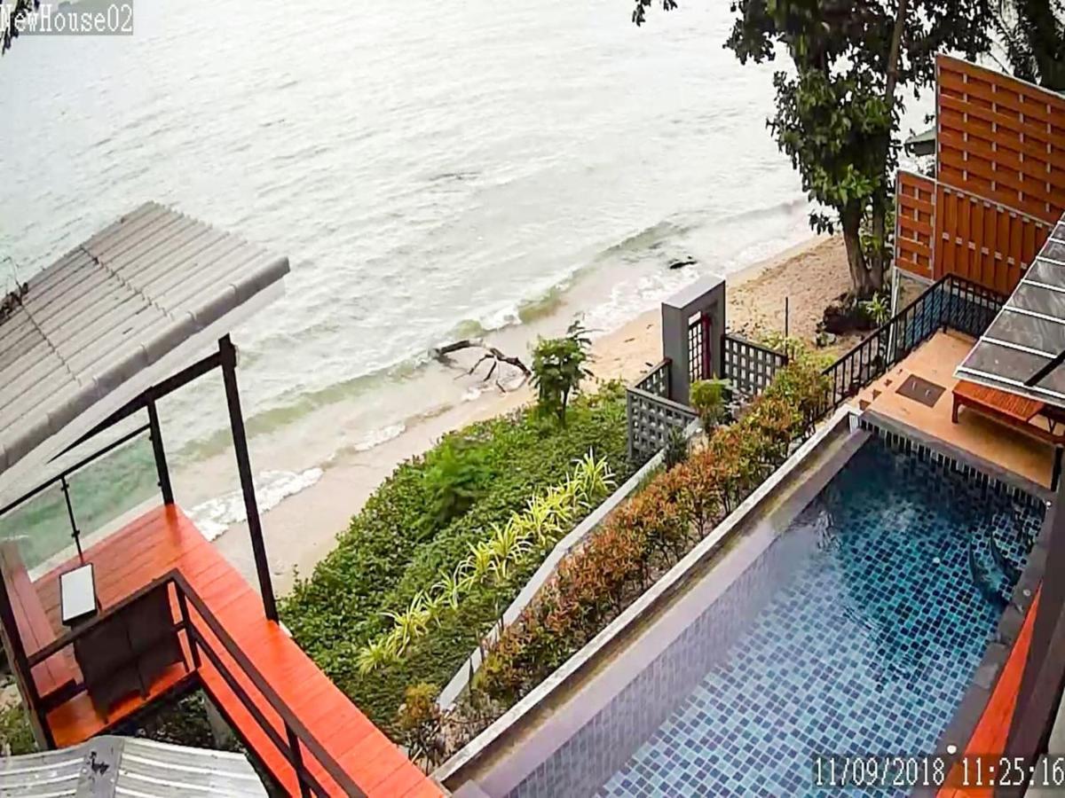 Holiday home Koh Sirey Beachfront Pool *