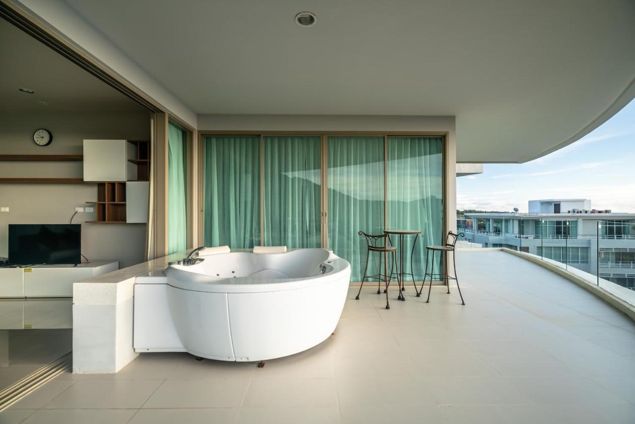 The Ark At Veloche Group By Lofty Karon