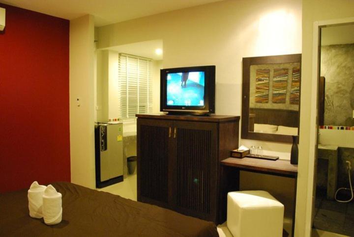 Laila Pool Village 3*