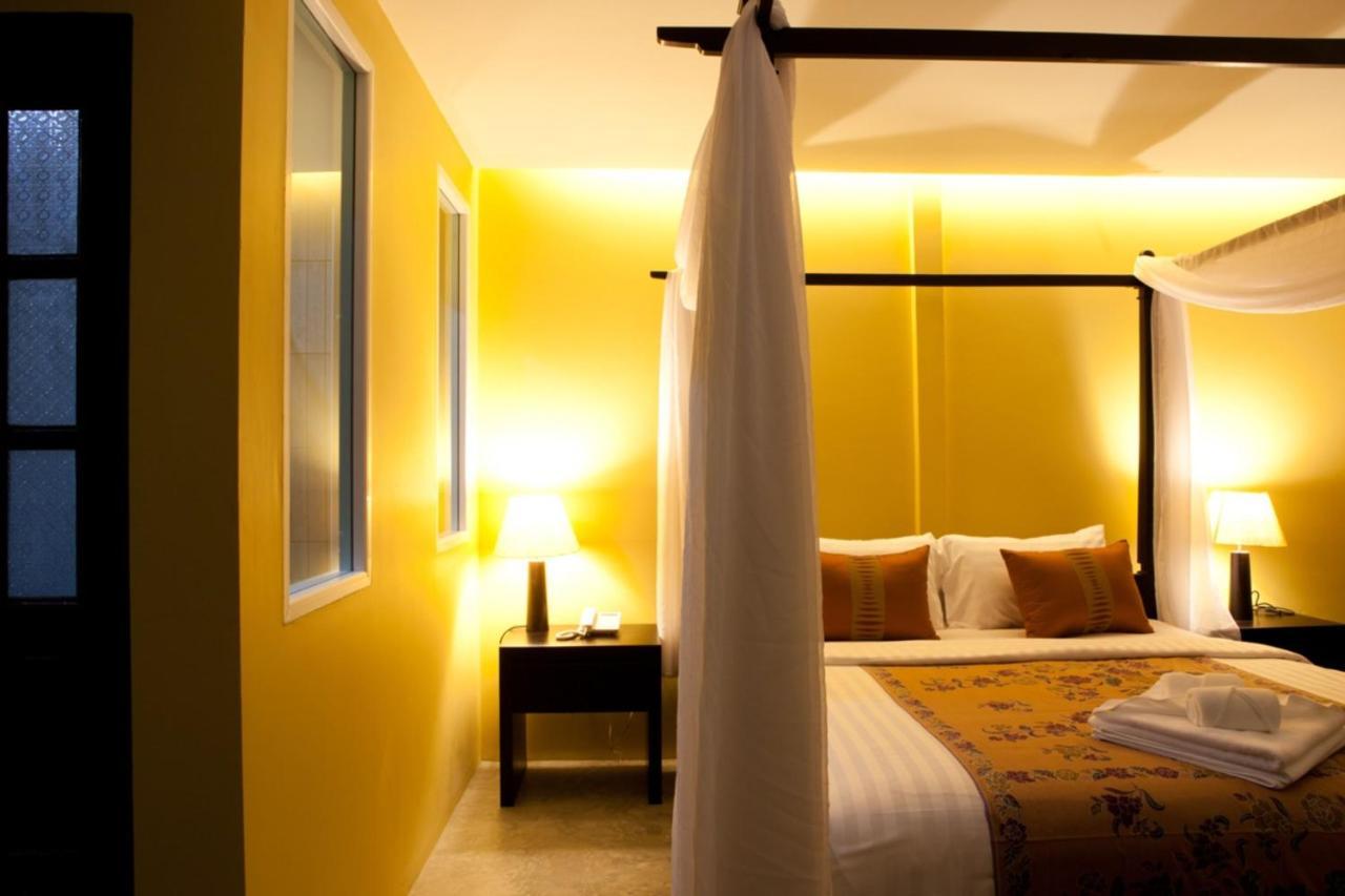 Hotel Baan Phuanda 3*