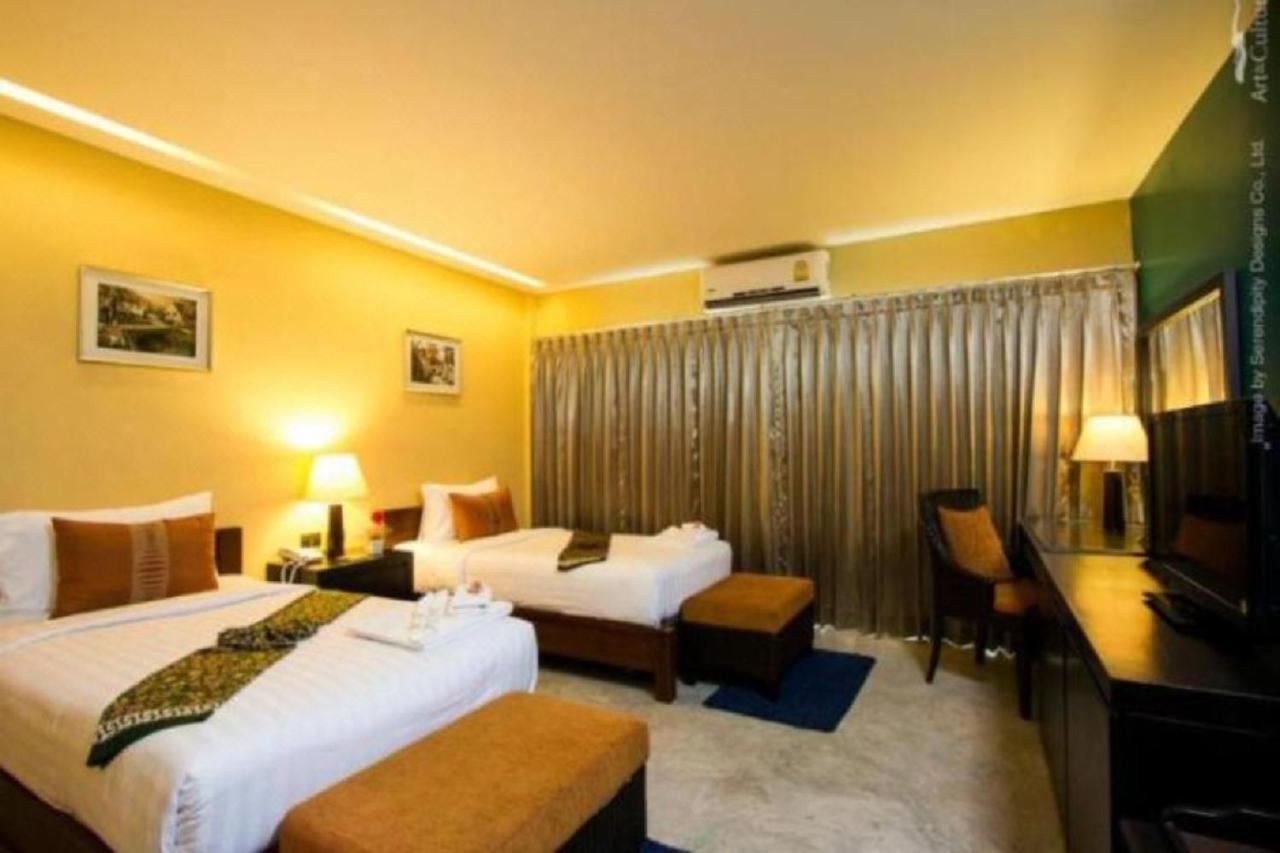 Hotel Baan Phuanda Phuket