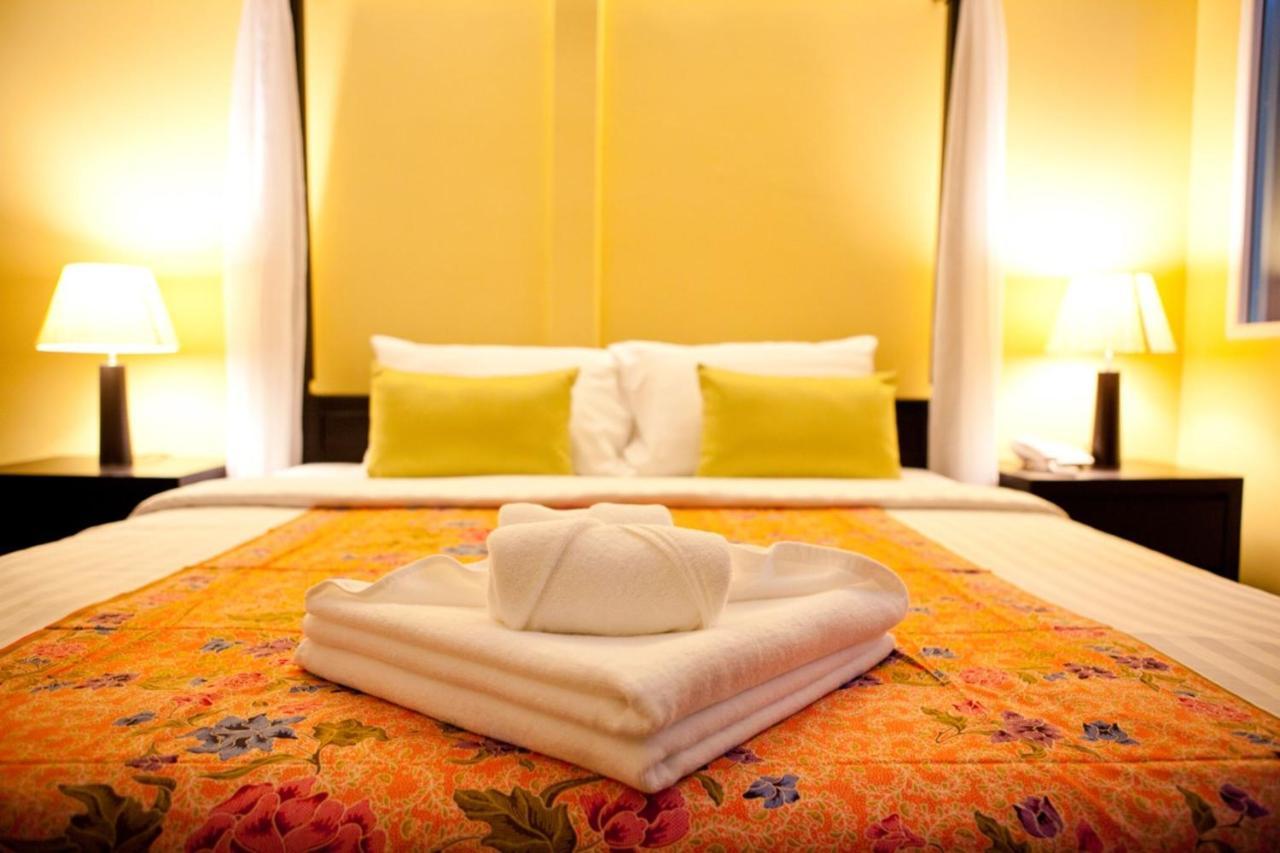 Hotel Baan Phuanda Phuket