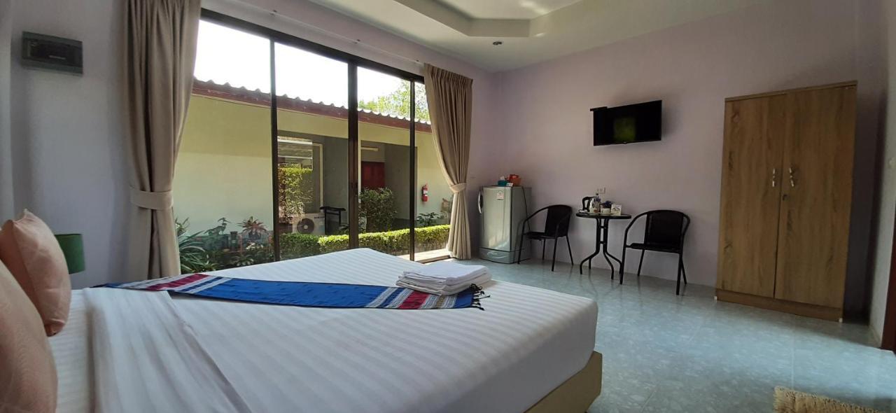 Phuket Sirinapha Nai Yang