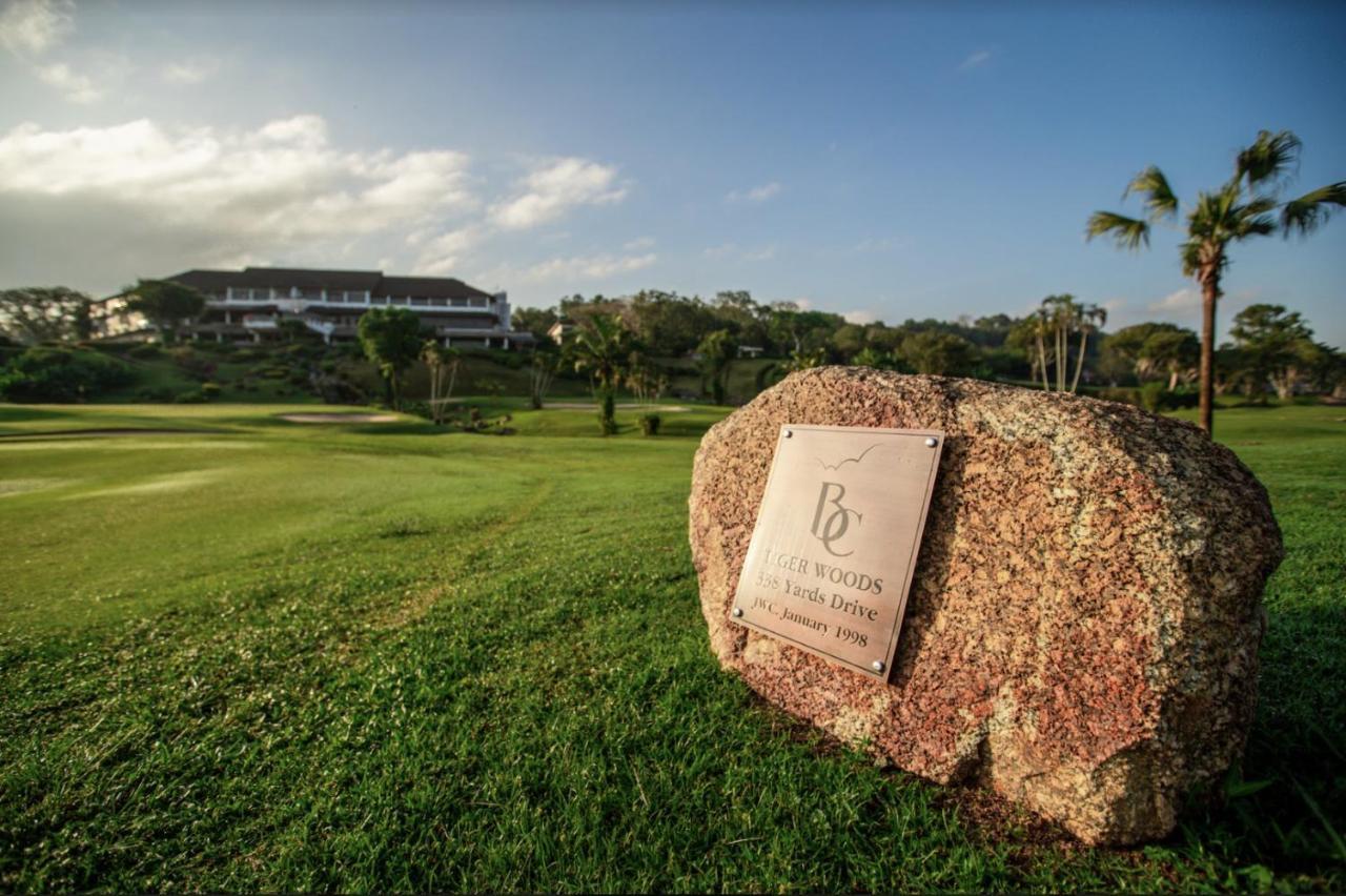 Blue Canyon Country Club Hotel *
