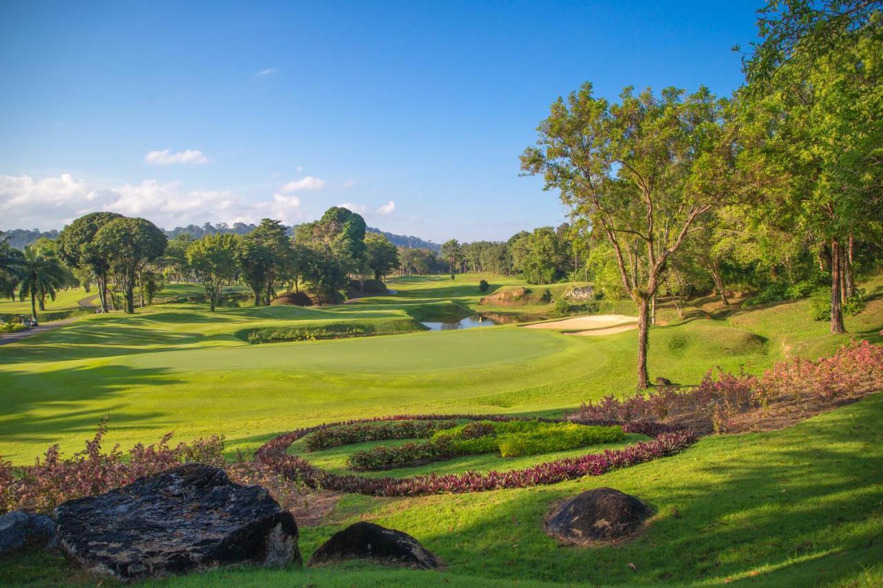 Blue Canyon Country Club Hotel