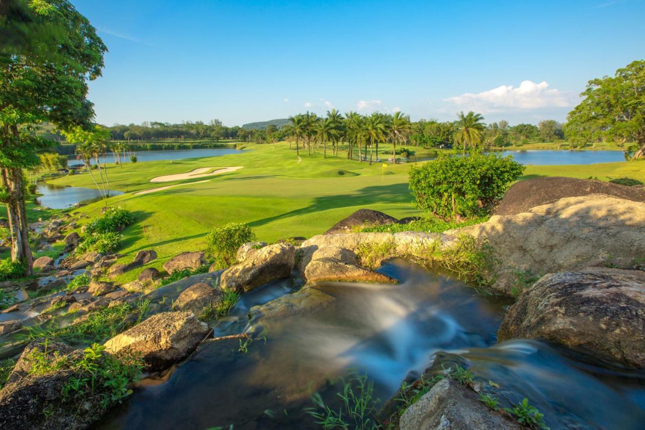 Blue Canyon Country Club Hotel
