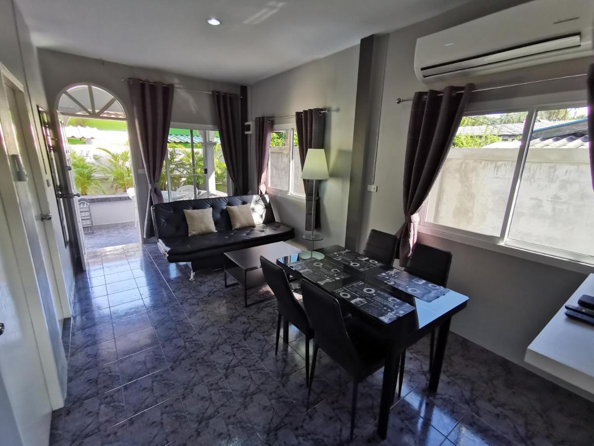 Studio Apartment Karon