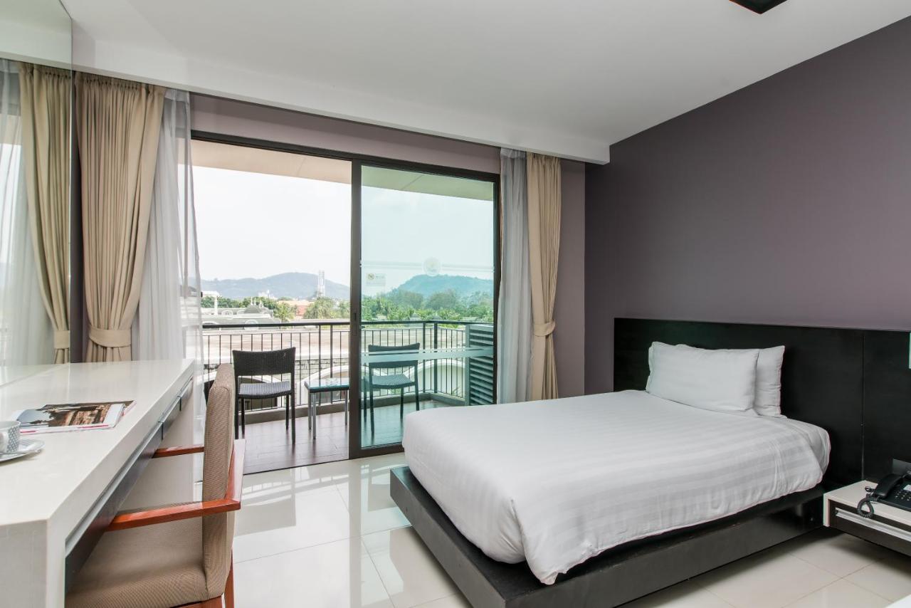 Holiday home With Hot Tub Bath In Front Pa Tong *