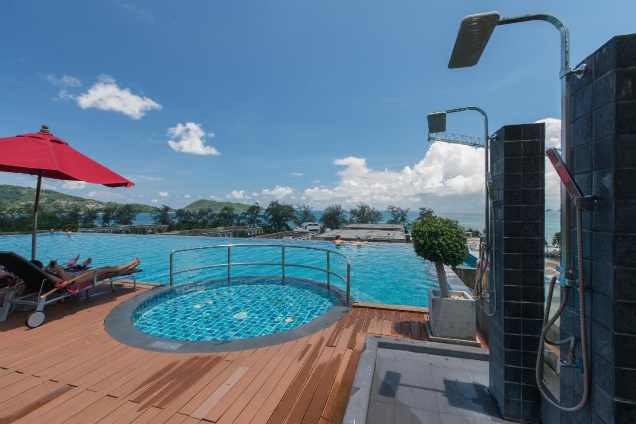 With Hot Tub Bath In Front Pa Tong Holiday home *