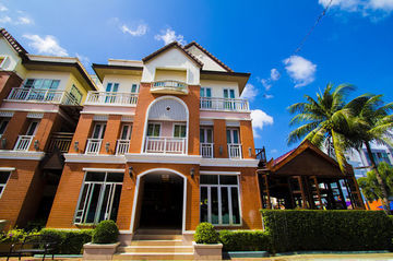 Chaba Beach Hotel