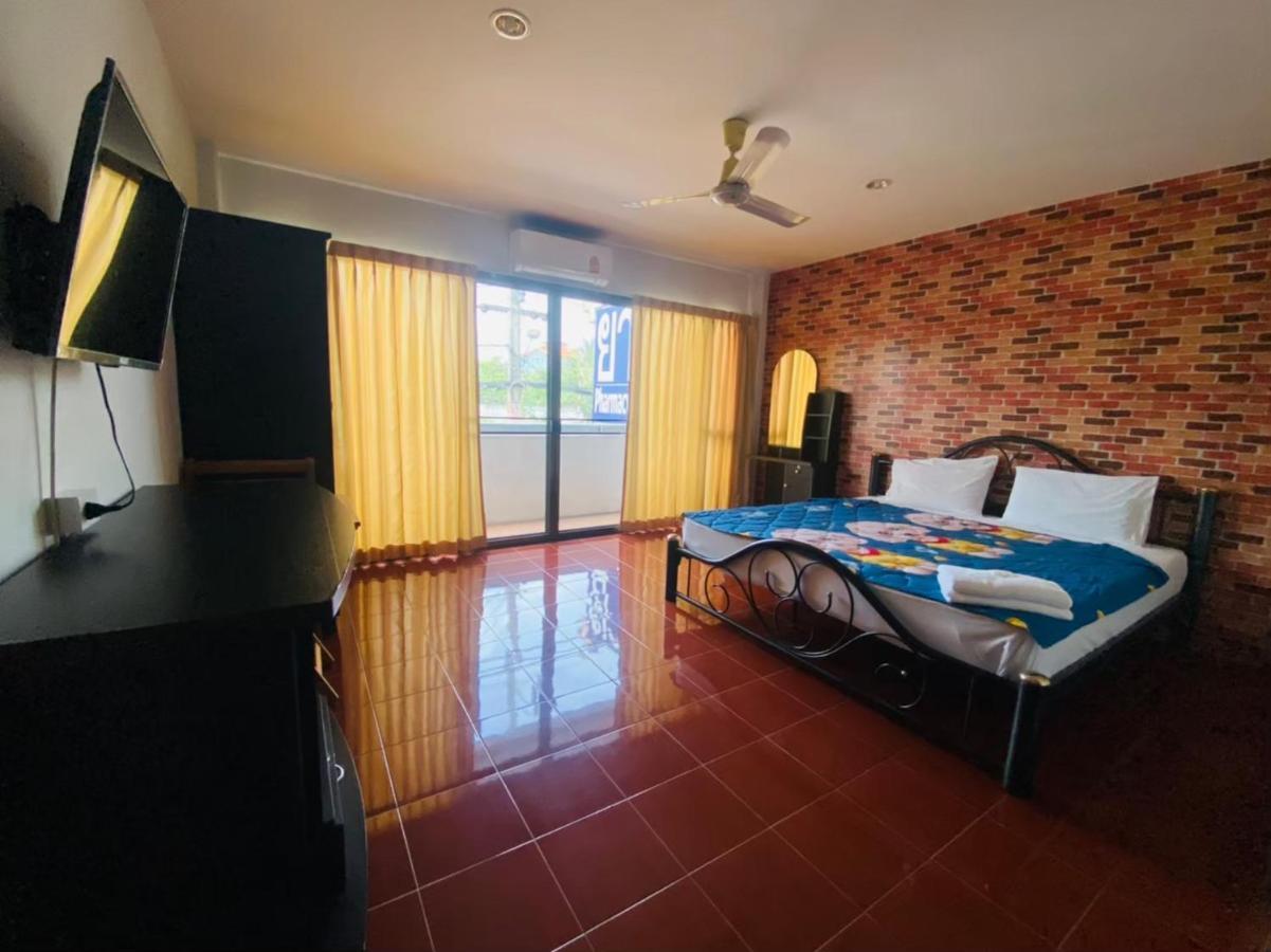 Henry's House Apartment