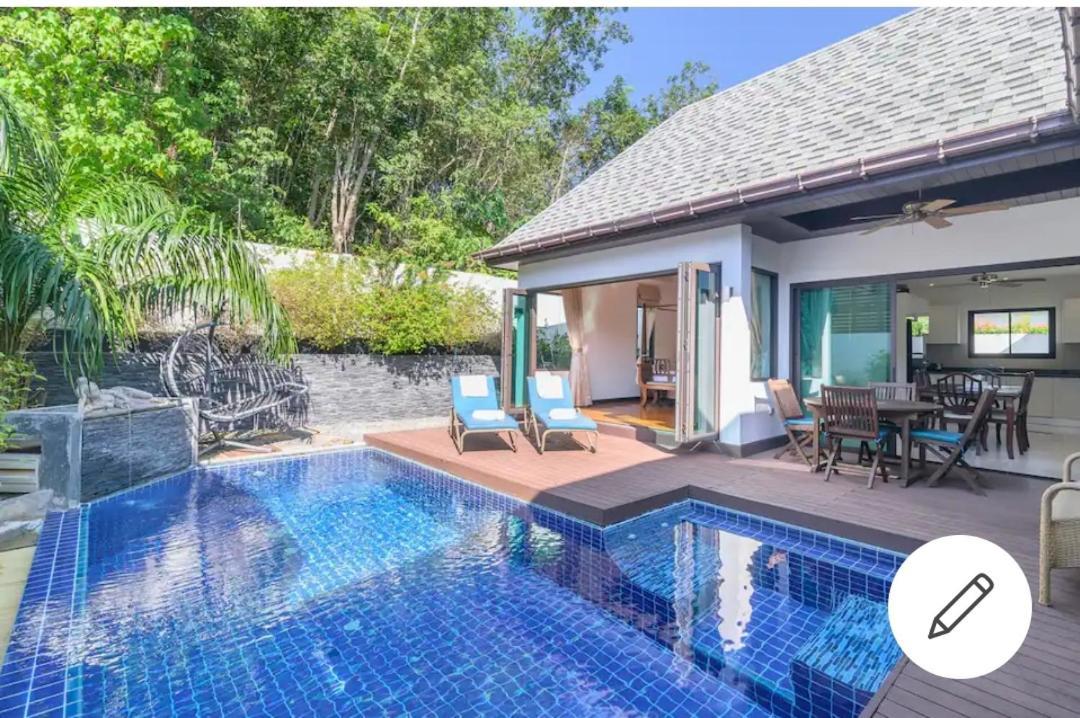 Villa Naiharn *