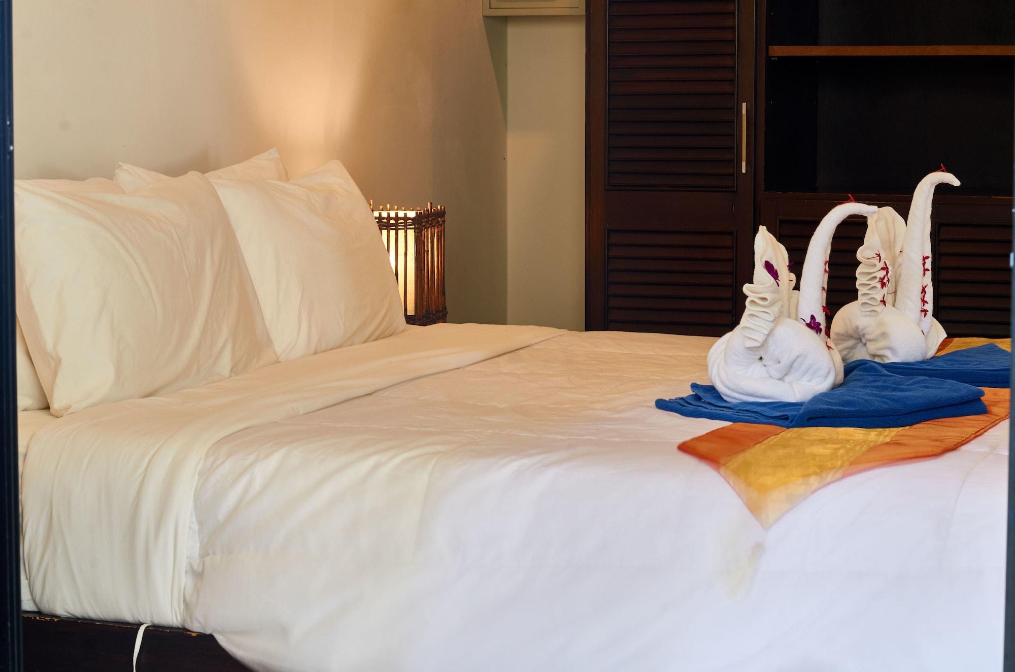 Phuket Riviera Hotel 3*