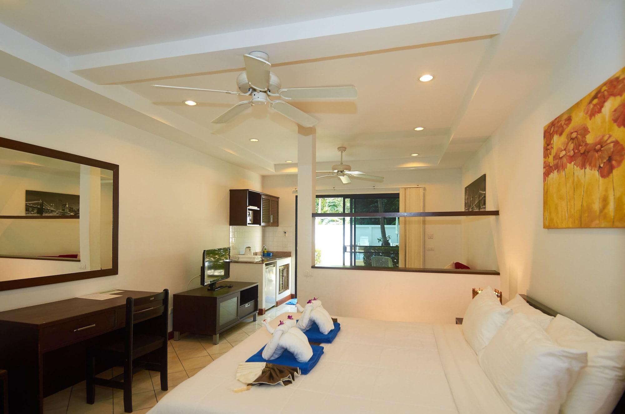 Phuket Riviera Hotel 3*