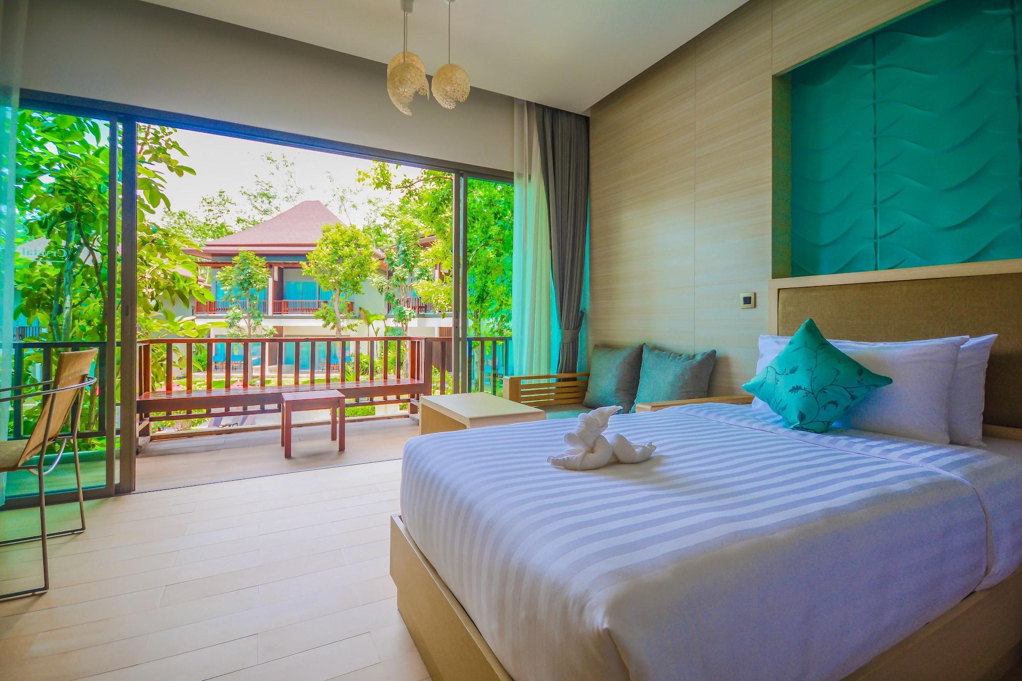 Crystal Wild Phuket Resort 4*