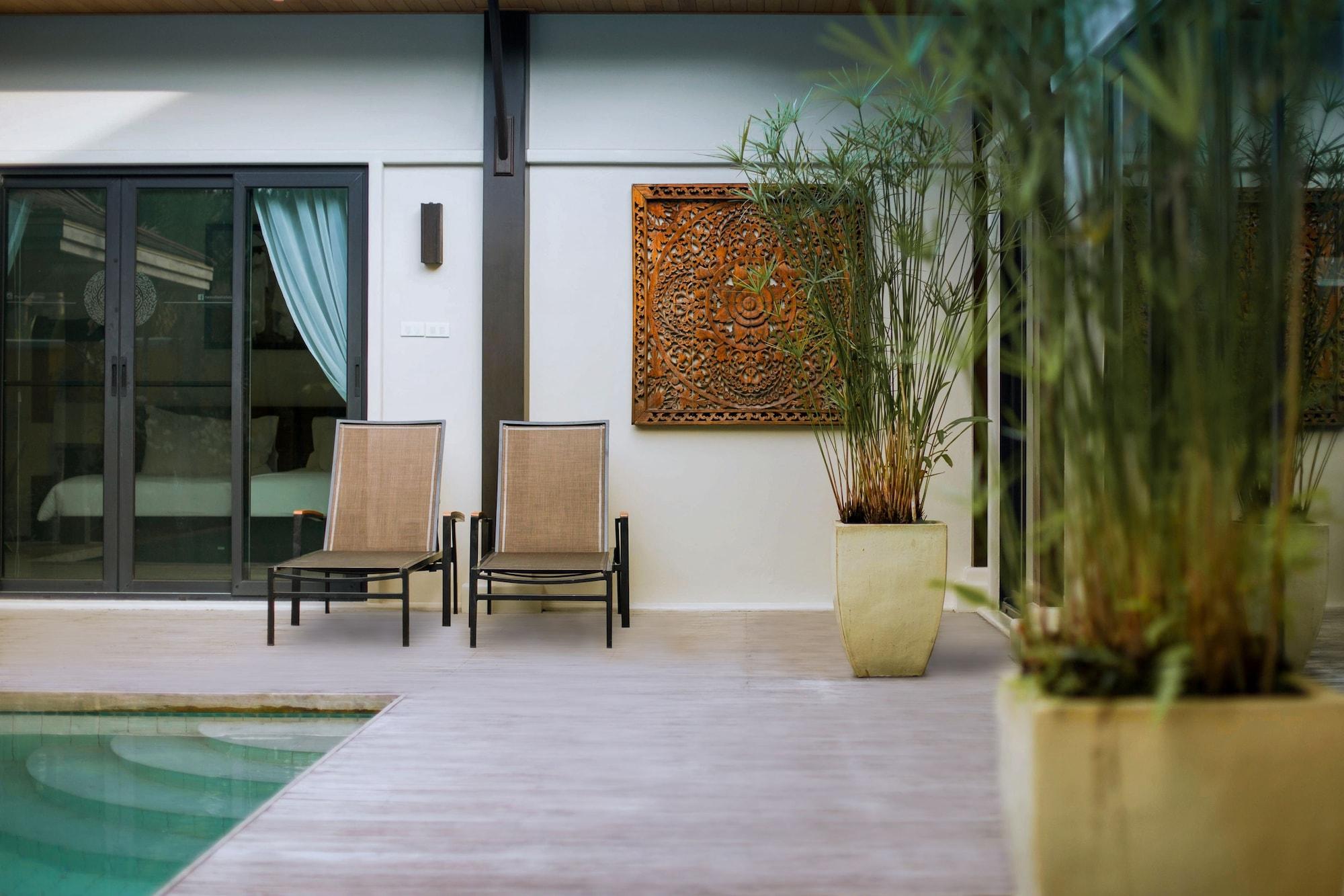 Two Oriental Style Layan Villa Phuket