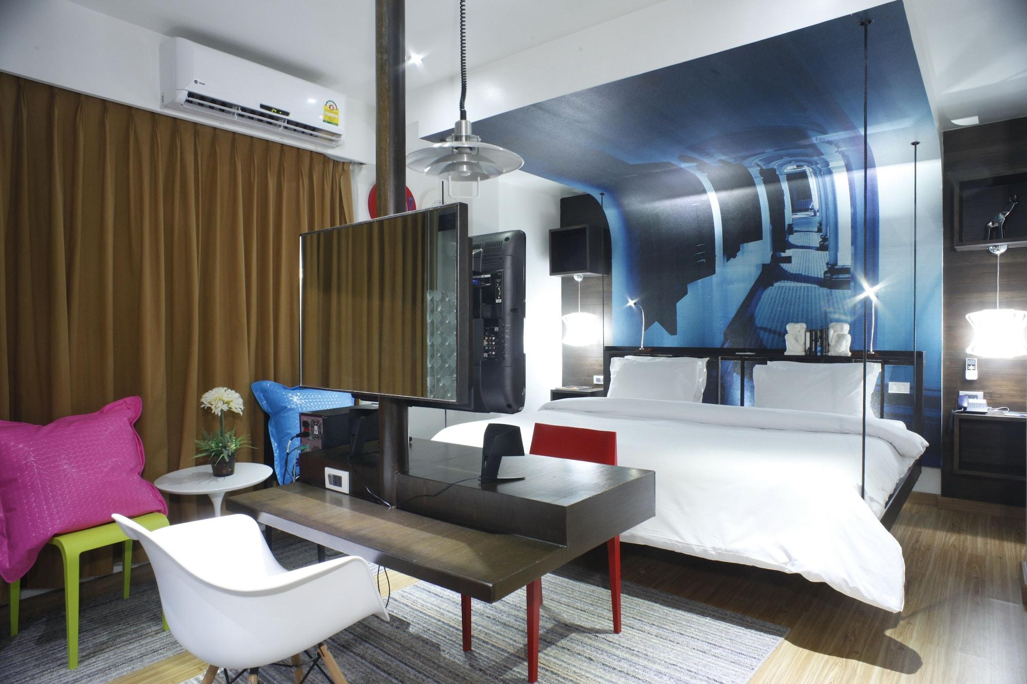 The Color Hotel