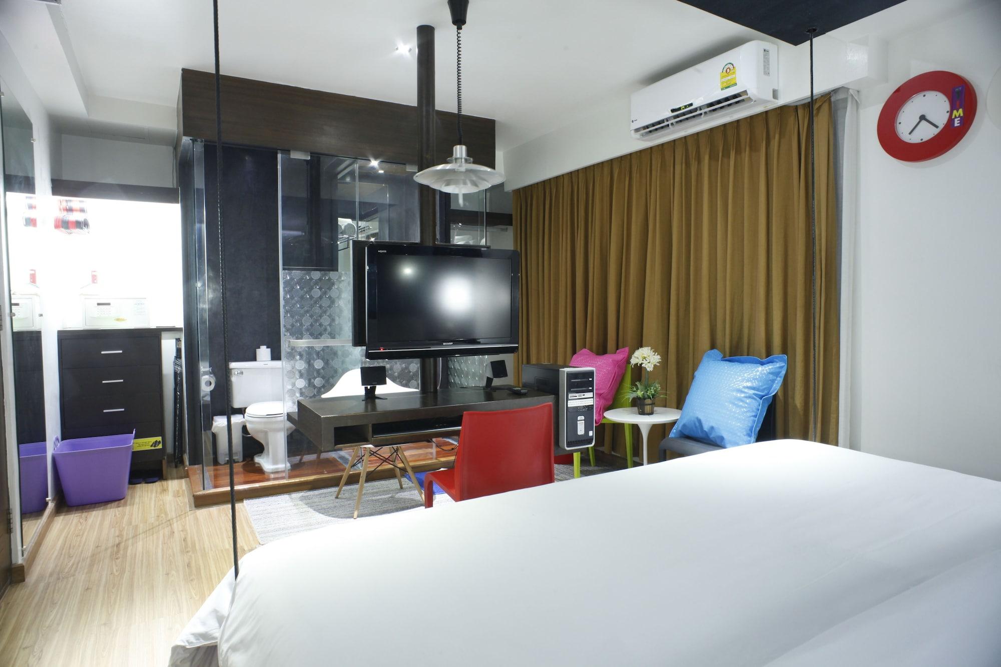 The Color Hotel 2*