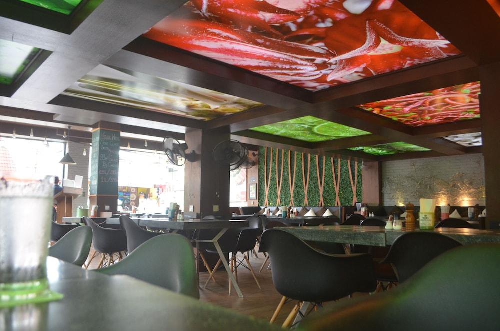 Hotel The Color Kata Beach (Phuket)