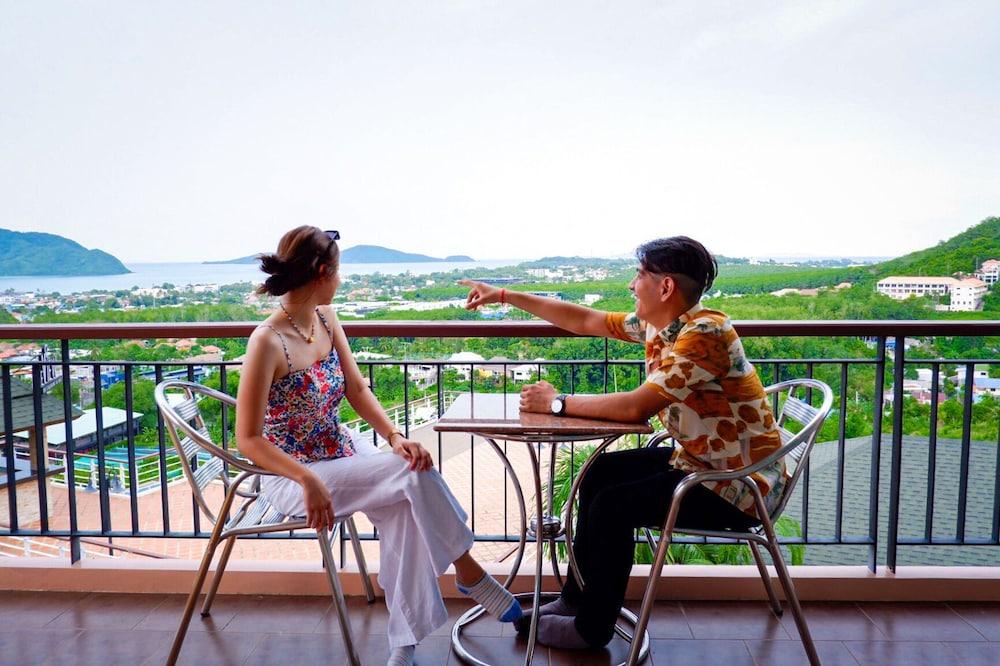 The View Rawada Phuket 4*