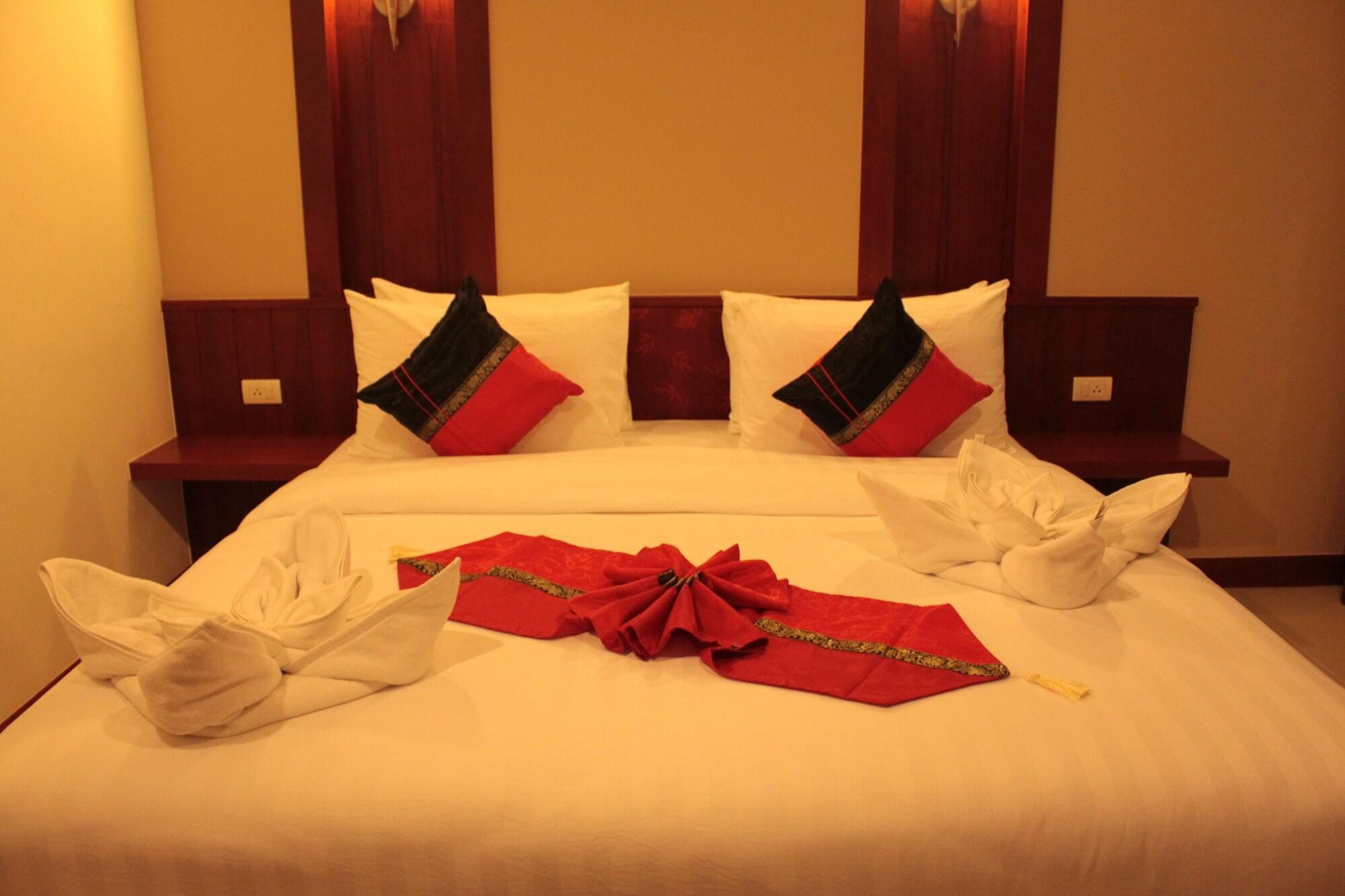 Hotel Patong Hemingway's 3*