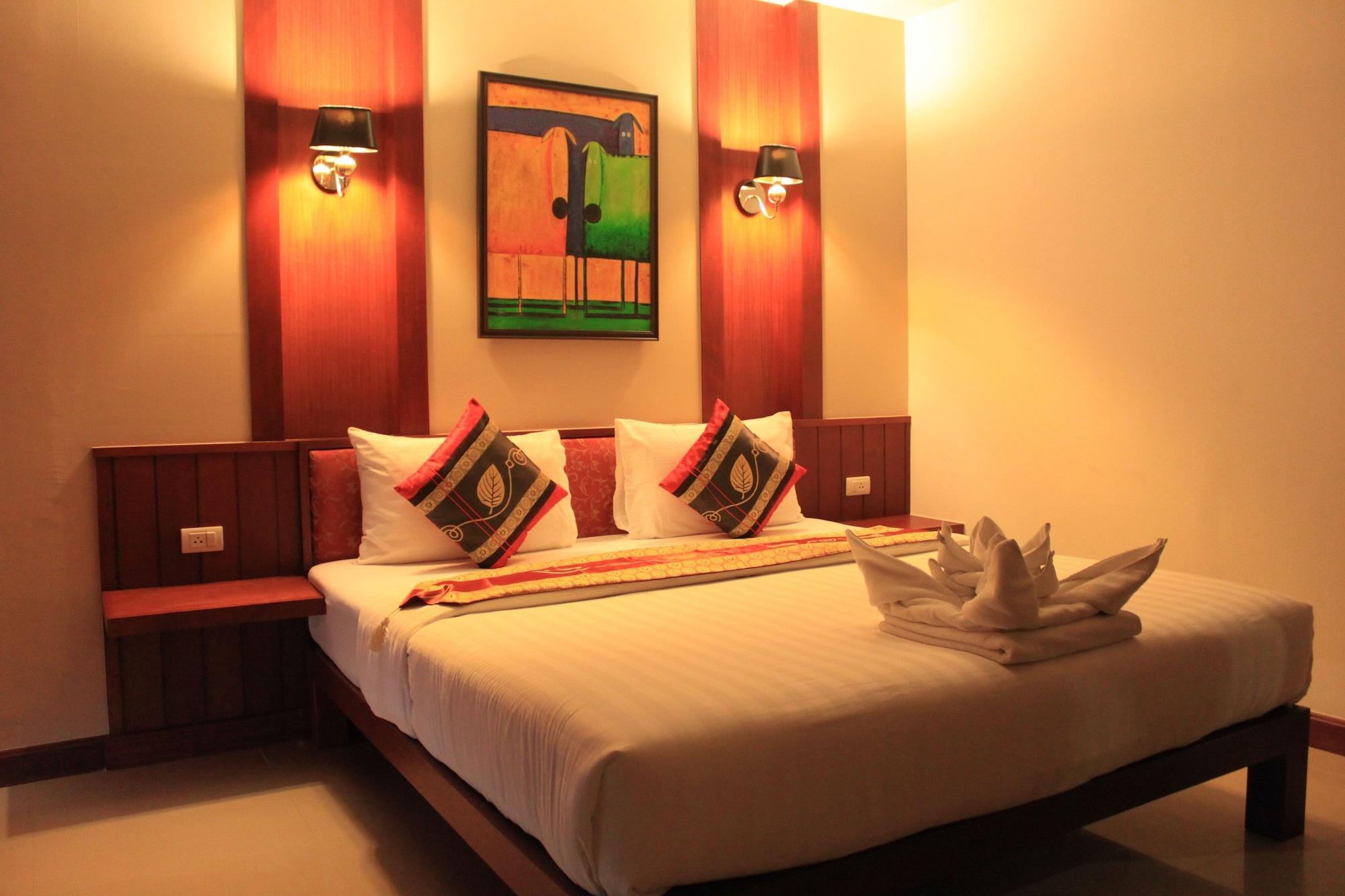 Patong Hemingway's Hotel 3*