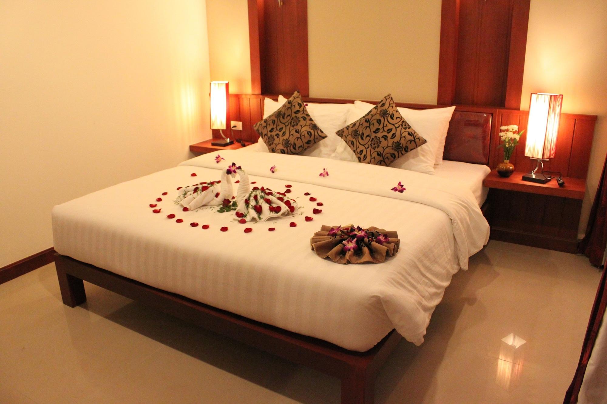 Patong Hemingway's Hotel 3*