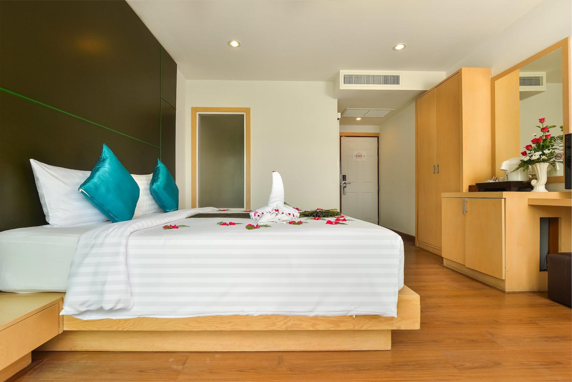 The Three By Apk Hotel 3*