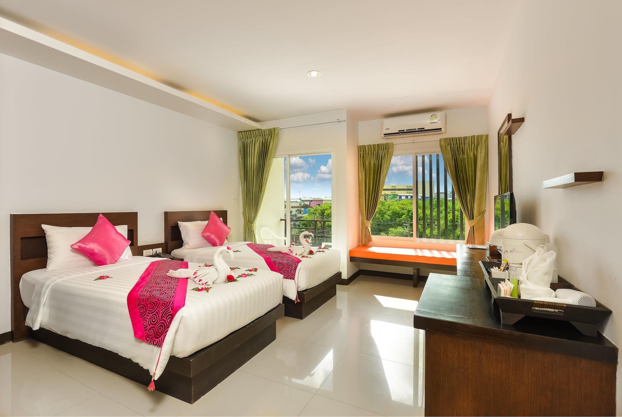 The Three By Apk Hotel