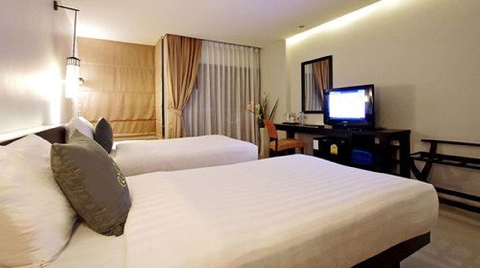 Resort Palmyra Phuket - Sha Extra