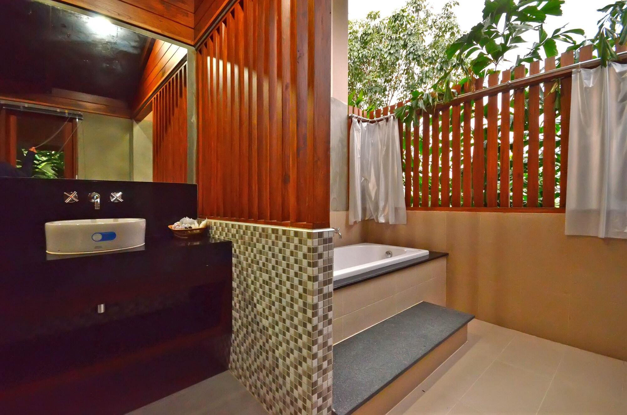 Chalong Chalet Resort 4* Chalong