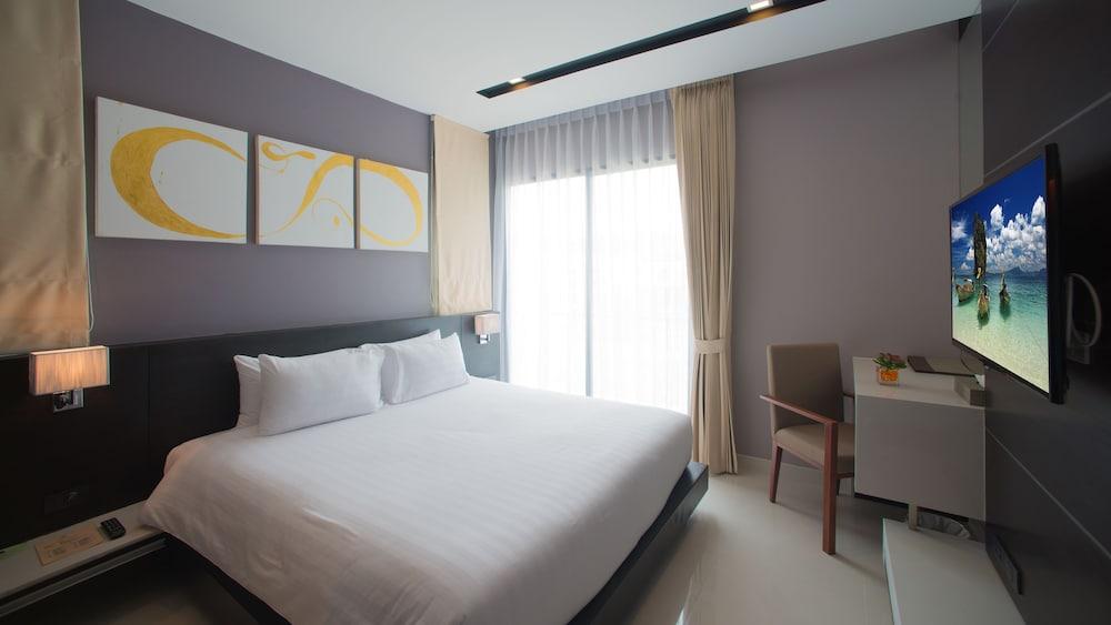 The Charm - Sha Certified 4* Phuket