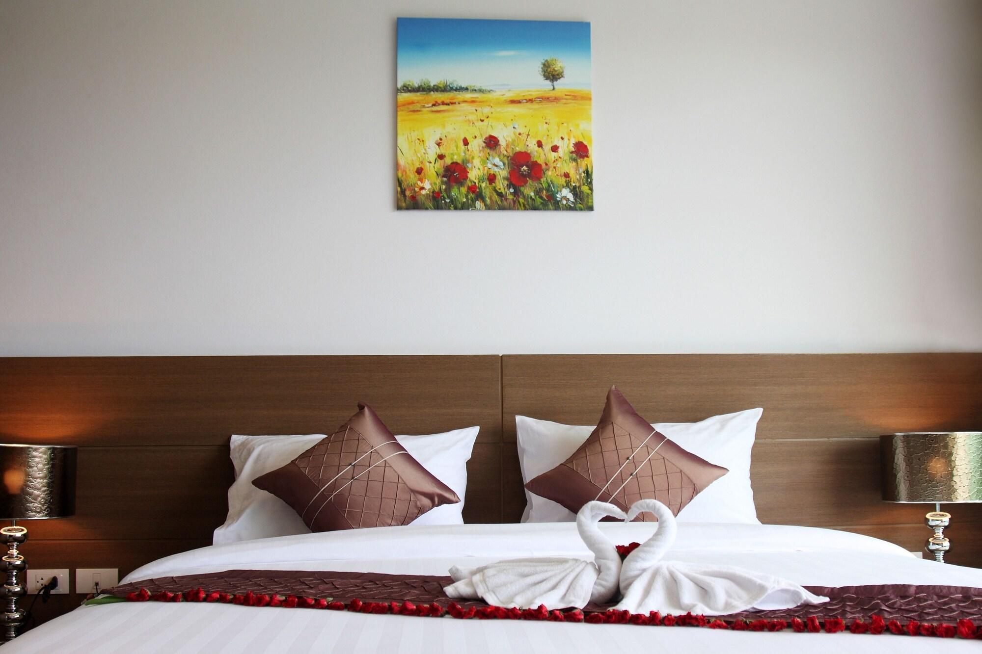 Bangtao Tropical And Resort