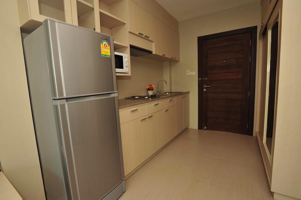 Chalong Front Apartamento *