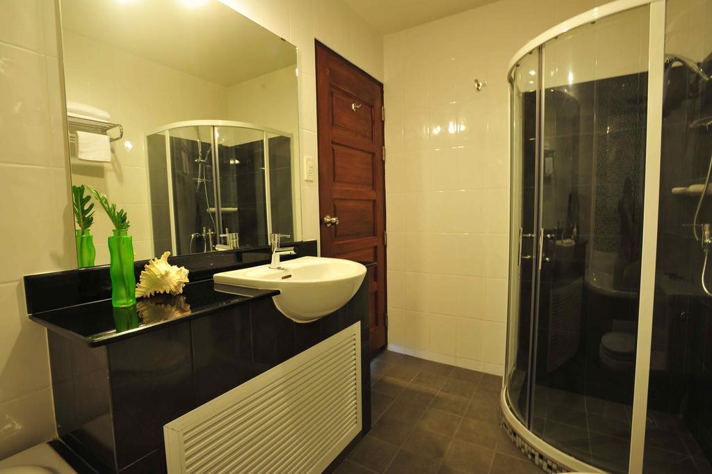 Chalong Front Apartamento Rawai