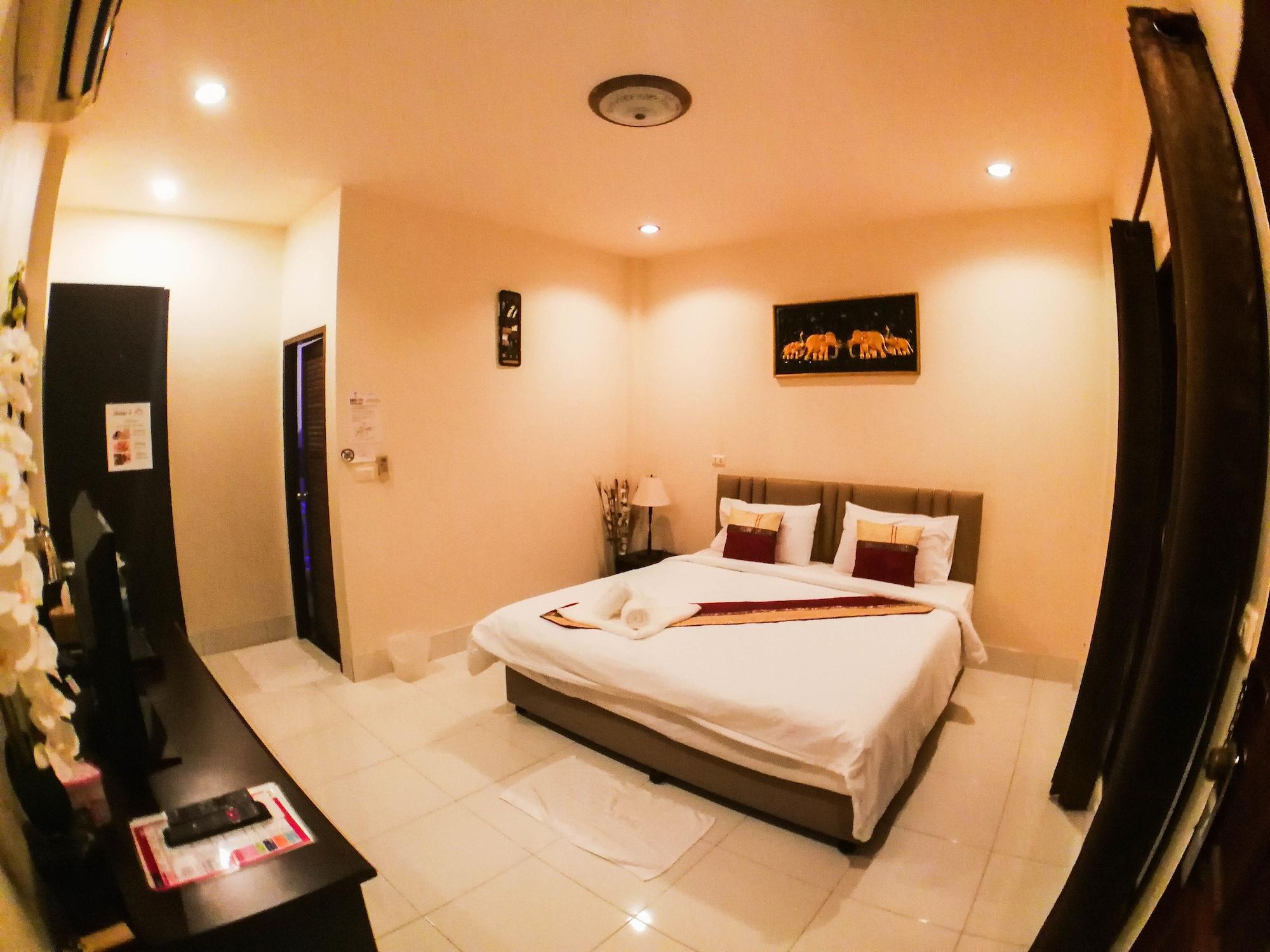 Tanamas House