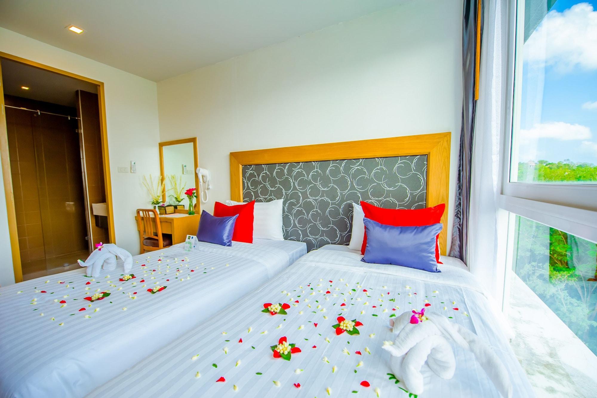 Grand Nai Harn Suites 4* Rawai