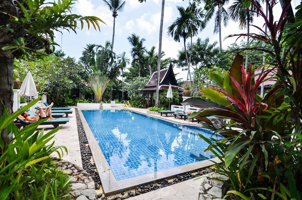 Cocoville Phuket - Sha