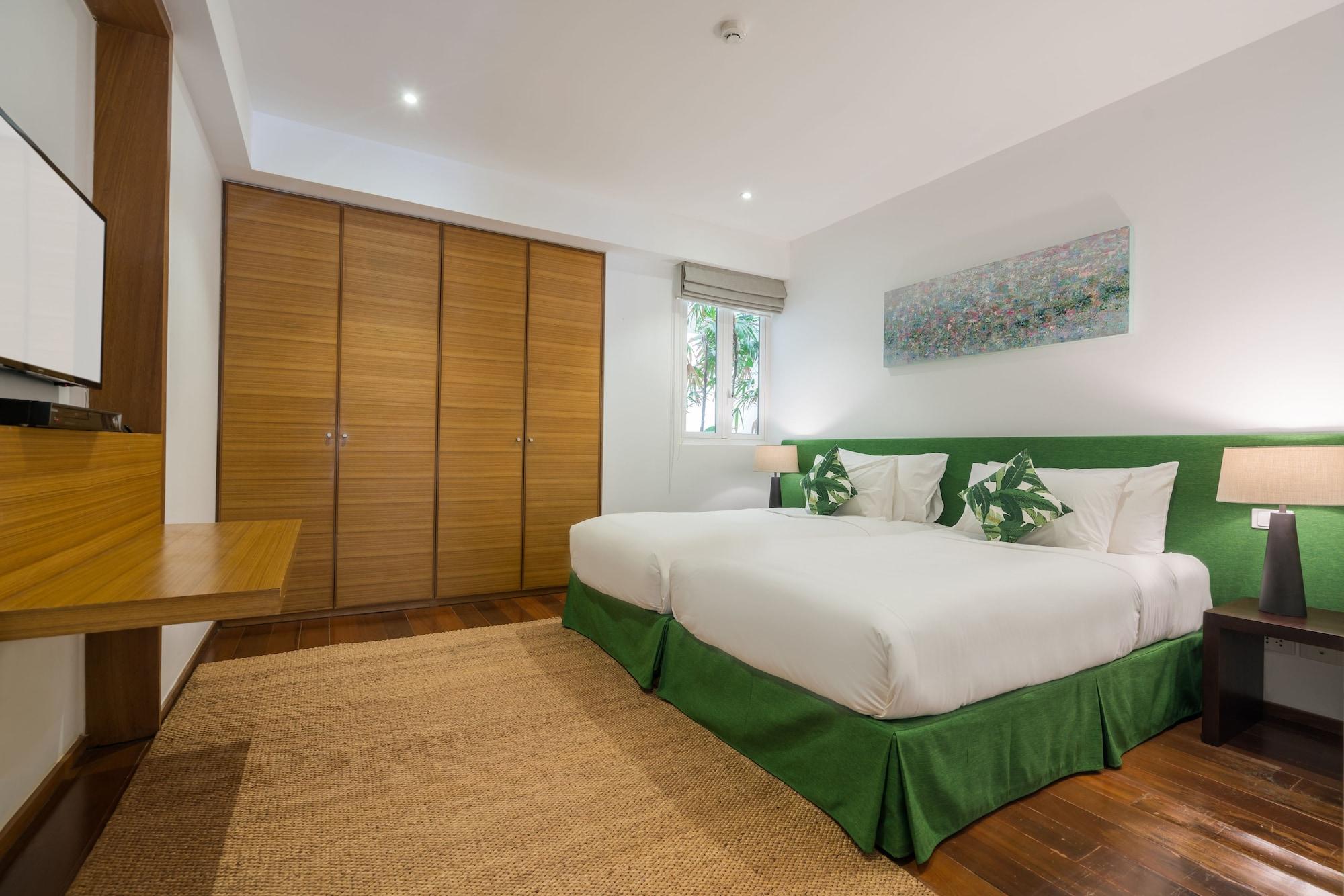 The Chava Surin Beach (Phuket)