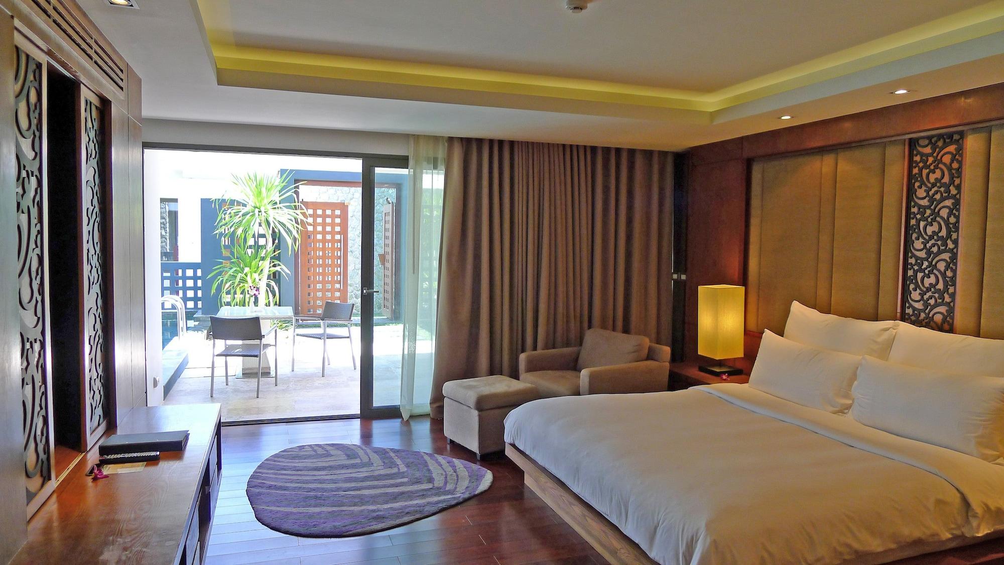 Resort The Nchantra Pool Phuket