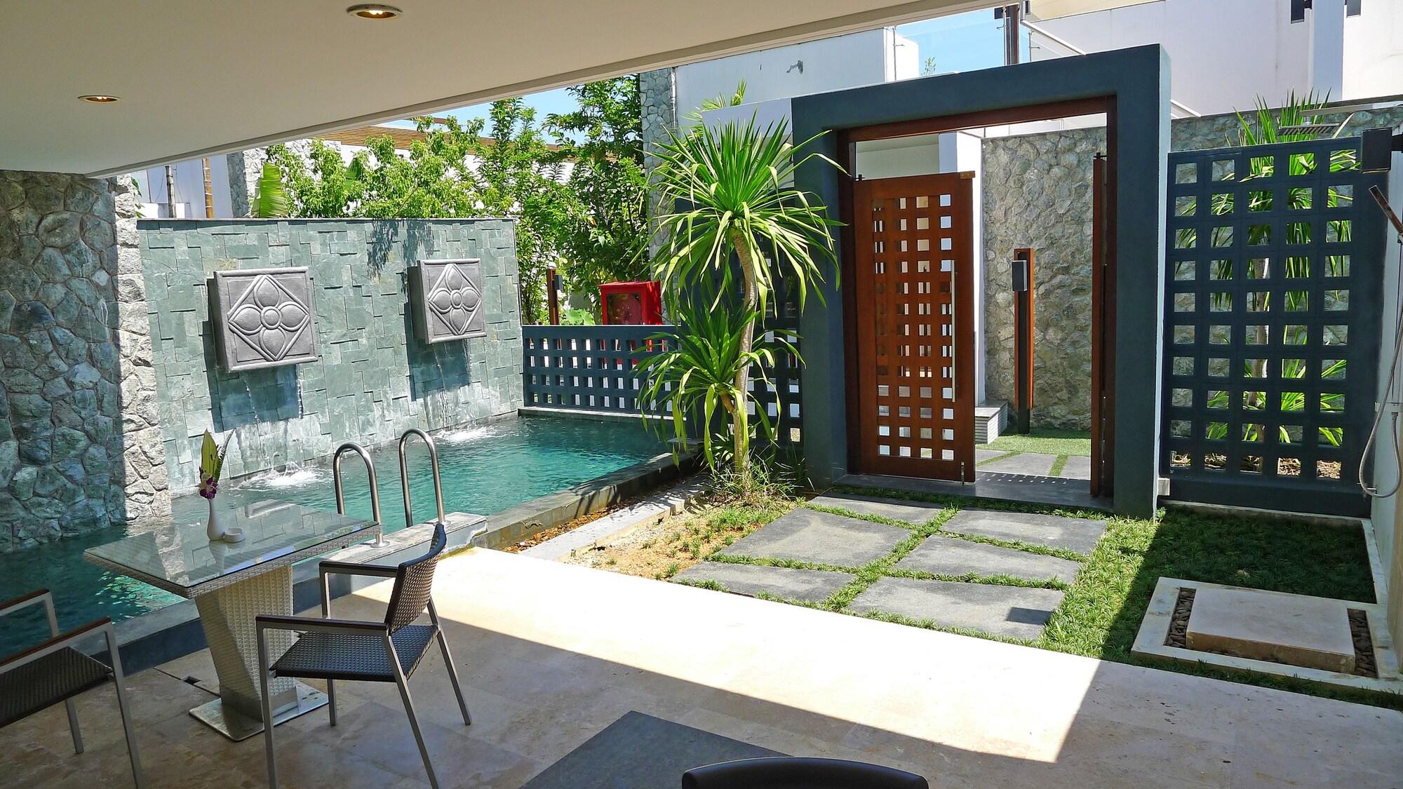Resort The Nchantra Pool Phuket