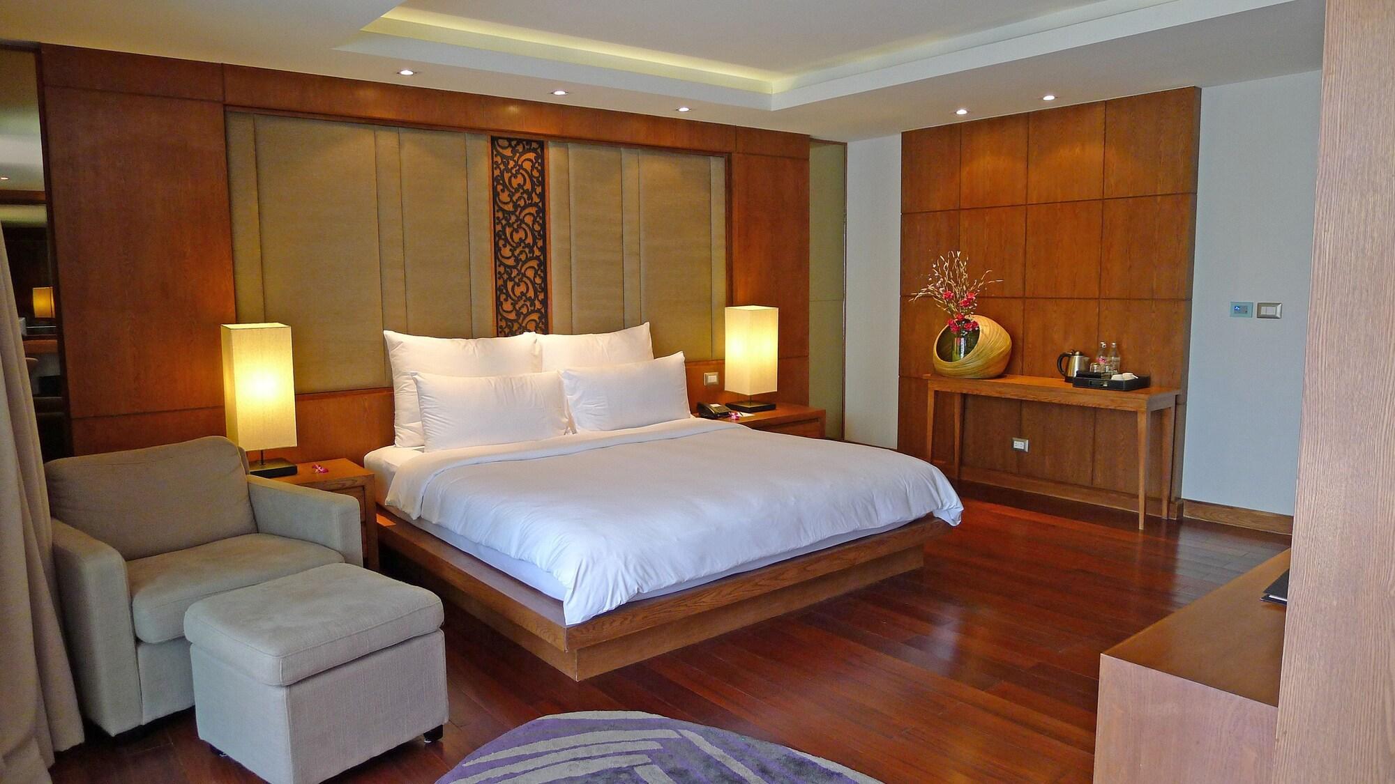 The Nchantra Pool Phuket Resort 5*